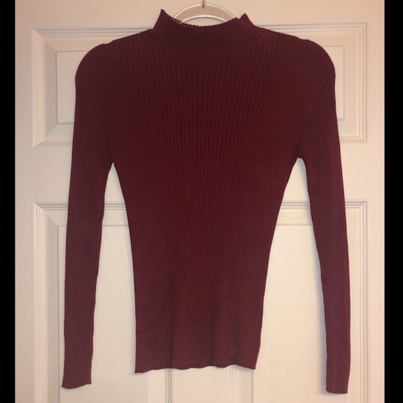 Ann Taylor burgundy ribbed sweater - Picture 1 of 3